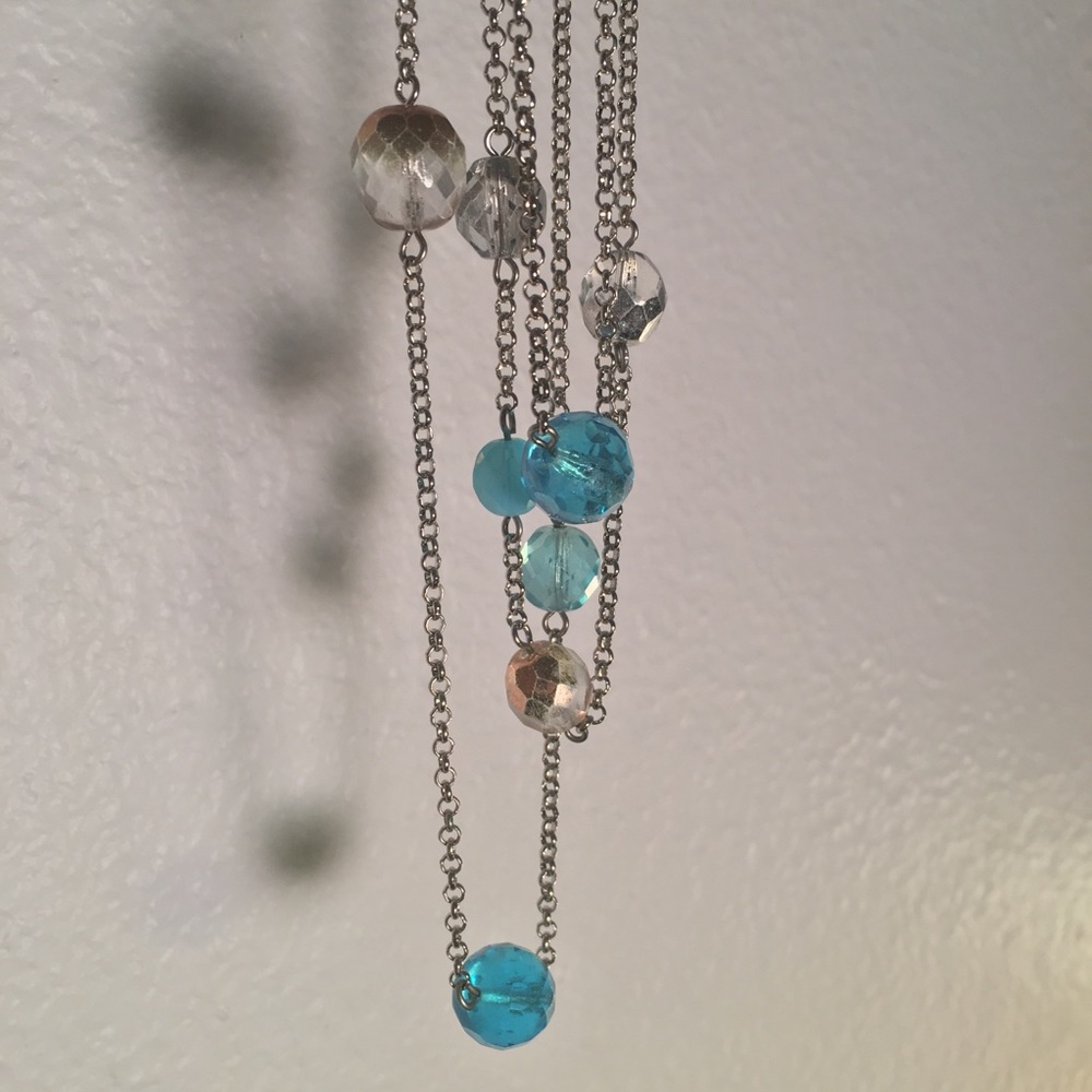 Blue hue 2-layer necklace